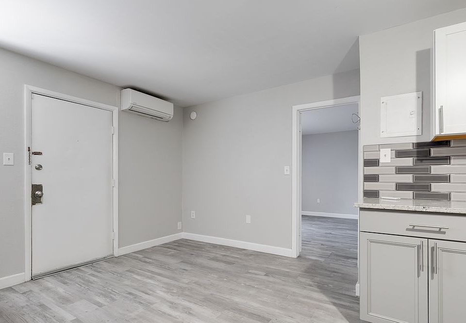 1st image of 37 Labrook Dr Unit 4 & 12