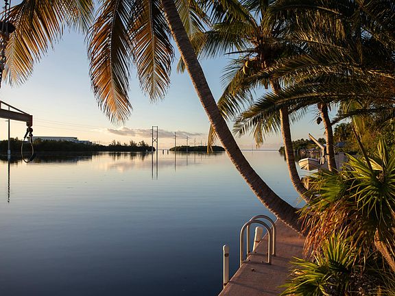 Boating access to the Gulf of Mexico and the Atlantic Ocean.