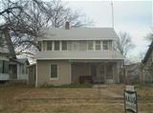 206 SW 2nd St, Abilene, KS 67410