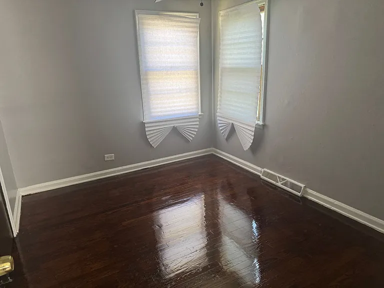 14505 Minerva Ave — Photo 4