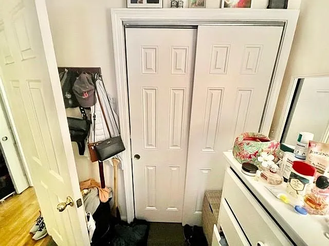 17 Thacher St #3 — Photo 20