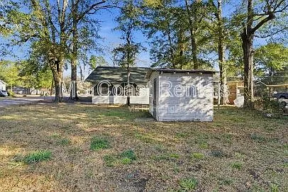 20 Martha Ave — Photo 30