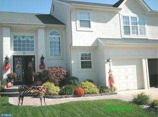 11 Graypebble Cir, Sicklerville, NJ 08081