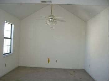 1st image of 504 NE Brookwood Cir APT A