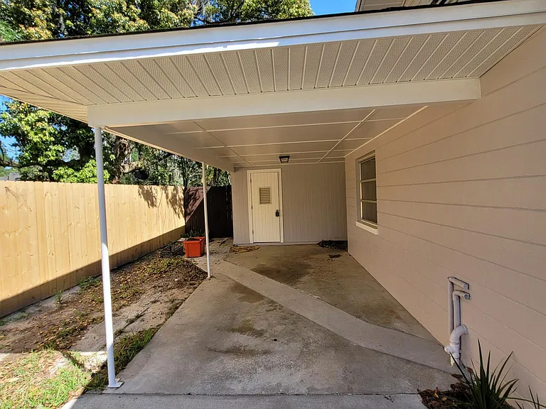 534 NW 32nd Ave — Photo 2
