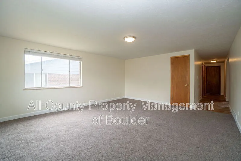 2 bed, 1.0 bath, 1012 sqft, $1,750 — Photo 4