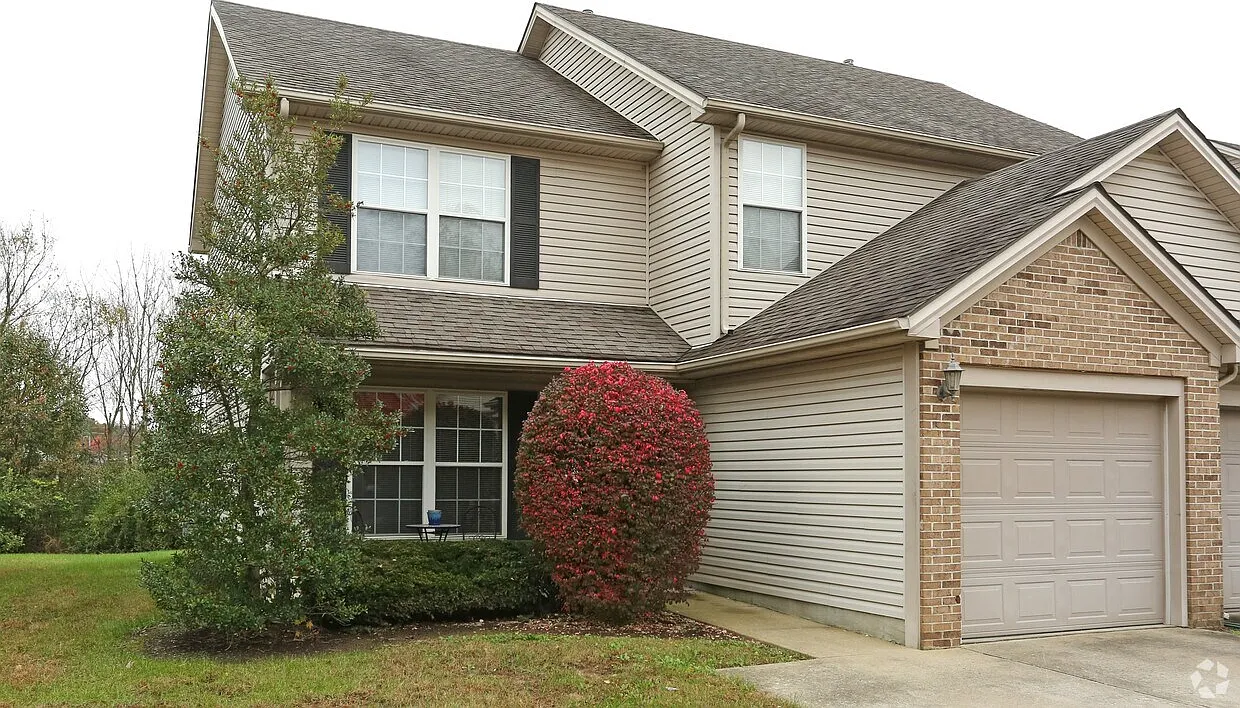 3 bed, 2.5 bath, 1400 sqft, $1,650 — Photo 3