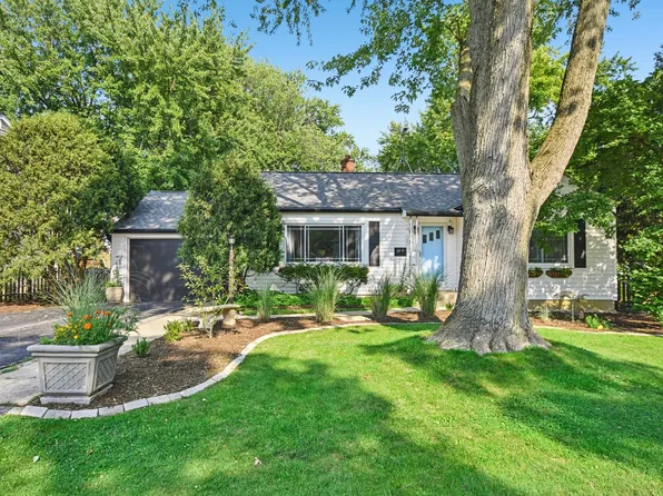 25 Nebraska St, Geneva, IL 60134