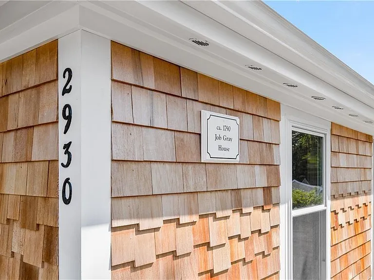 2930 Main Rd — Photo 2
