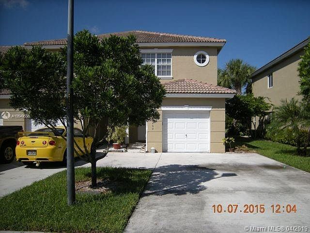 1st image of 208 SW 120th Ave #208