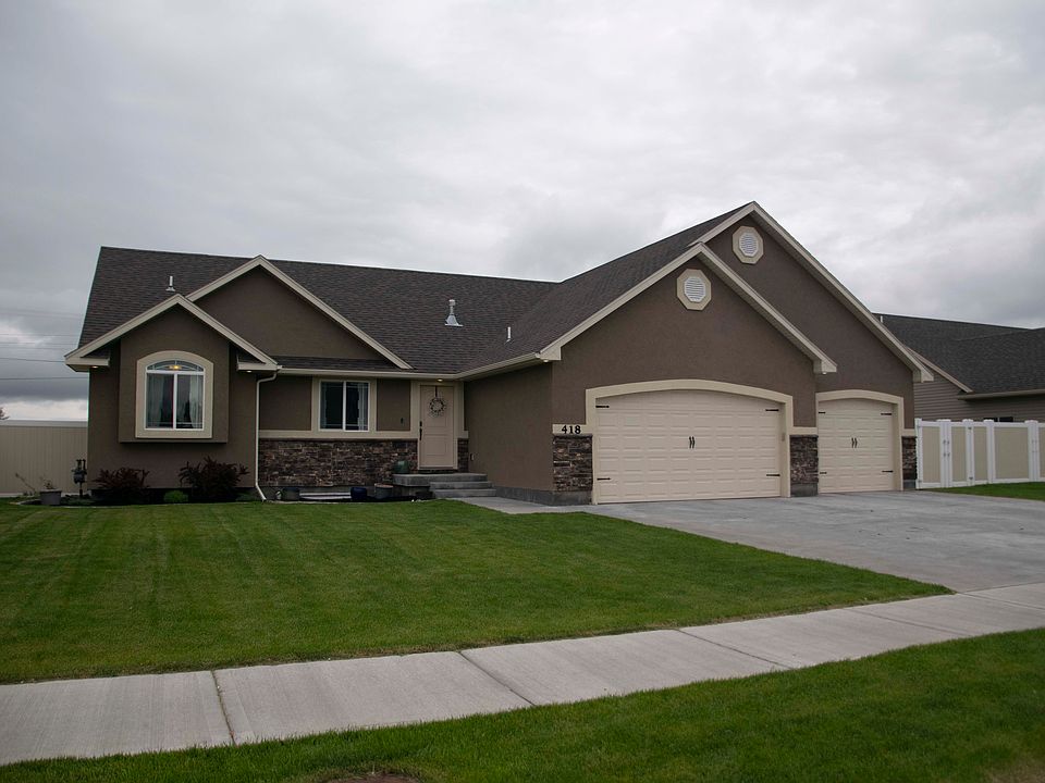 1st image of 418 N Pointe Dr
