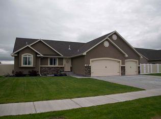 418 N Pointe Dr, Idaho Falls, ID 83401