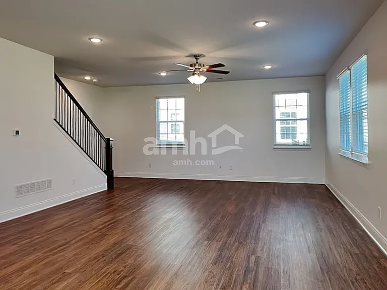 8300 Northpoint Dr — Photo 7