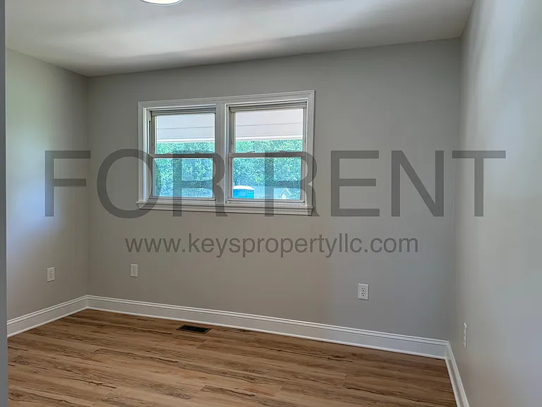 31647 Pinewood Dr — Photo 13