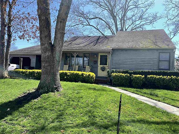 2nd image of 284 Seminole Ave