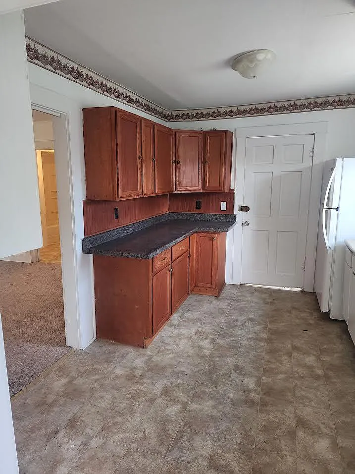 2 bed, 1.0 bath, 950 sqft, $950 — Photo 3