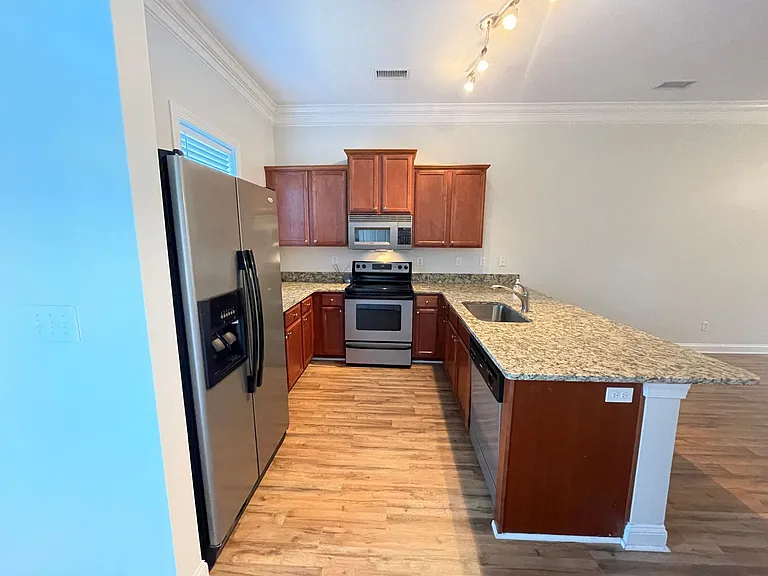 4804 Exton Park Loop — Photo 4
