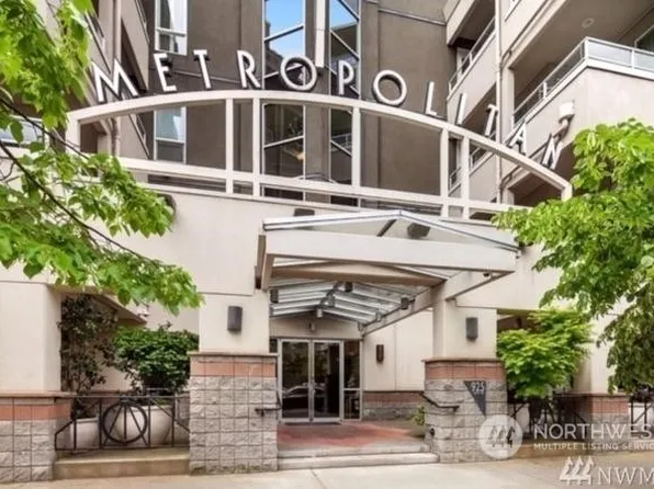 925 110th Avenue NE #PH10, Bellevue, WA 98004