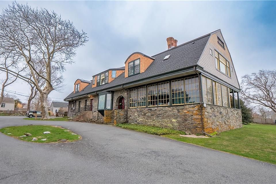 438 Wolcott Ave, Middletown, RI 02842 Zillow