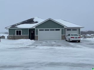 1913 2nd Ave SE, Le Mars, IA 51031