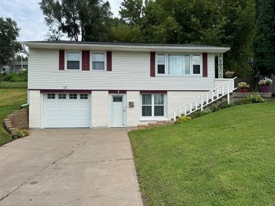 1117 Briarcliff Ln, Clinton, IA, 52732
