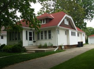 8116 Stickney Ave, Wauwatosa, WI 53213