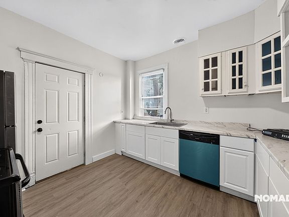 3rd image of 4826 Section Ave Unit 1