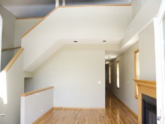1st image of 1463 N Leavitt St APT 3