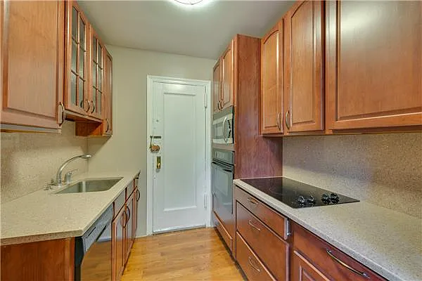 Sold by Exclusive Properties Sotheby's International Realty | media 3
