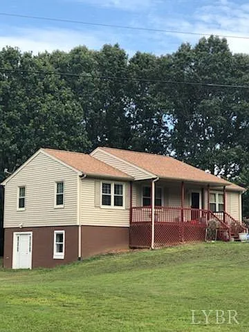 1520 Izaak Walton Rd photo 1