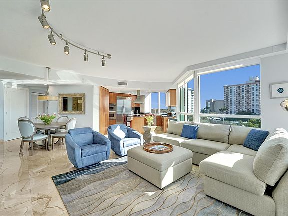 4th image of 2845 NE 9th Street #601