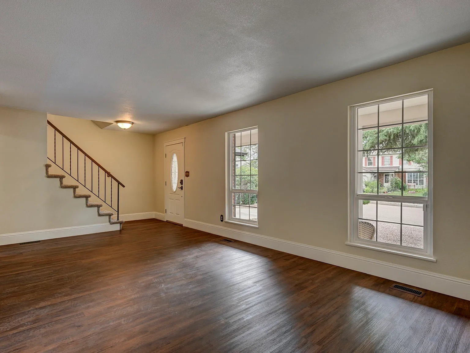 4 bed, 2808 sqft, $2,700 — Photo 3