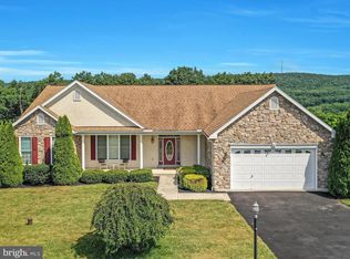 97 Oak Ledge Ave, Schuylkill Haven, PA 17972