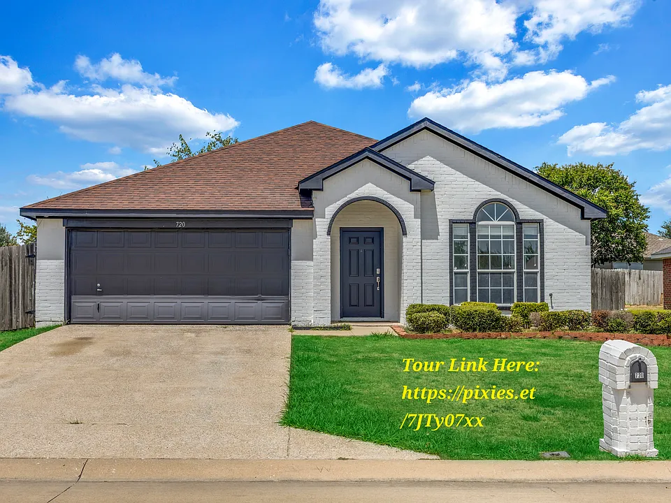 720 Mackenzi Dr