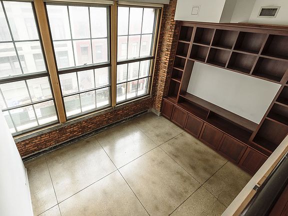 4th image of 111 4th Ave APT 2M
