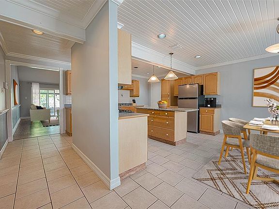 2nd image of 16606 Royal Mile Ln