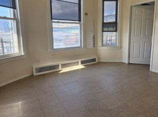 87-03 117th St FLOOR 3, Richmond Hill, NY 11418