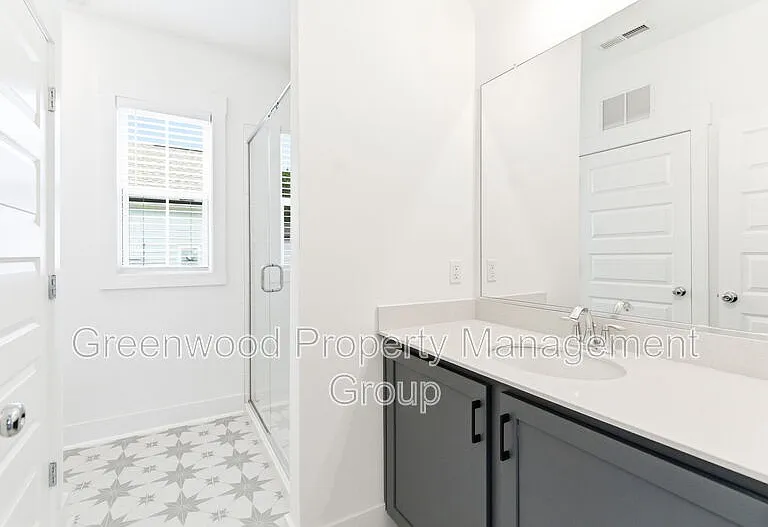 4003 Nairn Dr — Photo 8