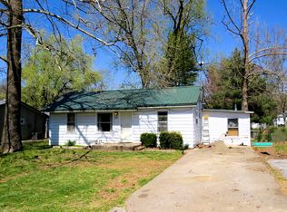 205 W 13th St, Cassville, MO 65625