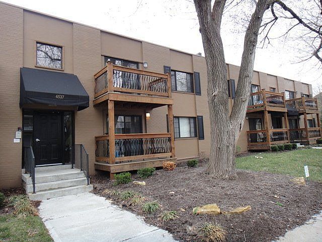 Pending: 4537 Holly St, Kansas City, MO 64111