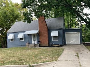 5048 Glenside Ct, Kansas City, MO 64129