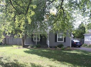 101 Maple Ln, North Syracuse, NY 13212