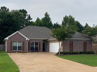 108 Susan Ln, Brandon, MS 39042