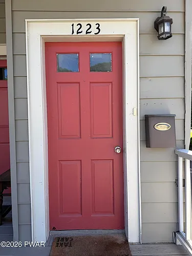 1223 East St Photo 1