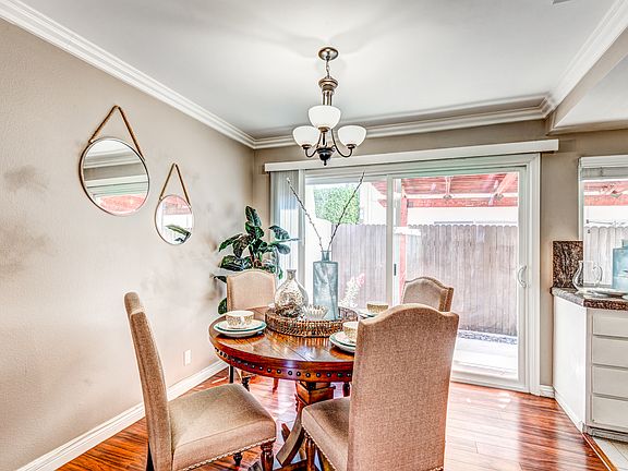 4th image of 1130 W Huntington Dr #14