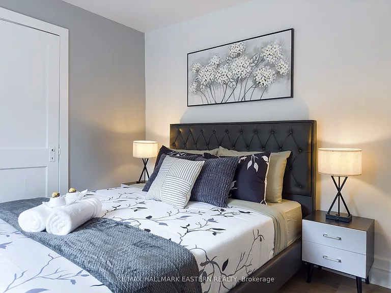 36 Main St #8 — Photo 7