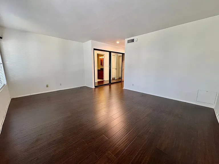 10633 Holman Ave #3 — Photo 12