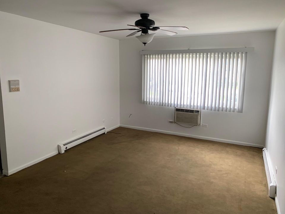 2nd image of 1707 W Dennis Dr