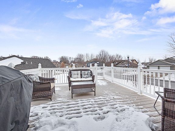 5th image of 1289 Sunburst Way SE