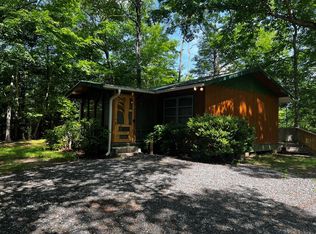 95 Maple Dr, Bryson City, NC 28713